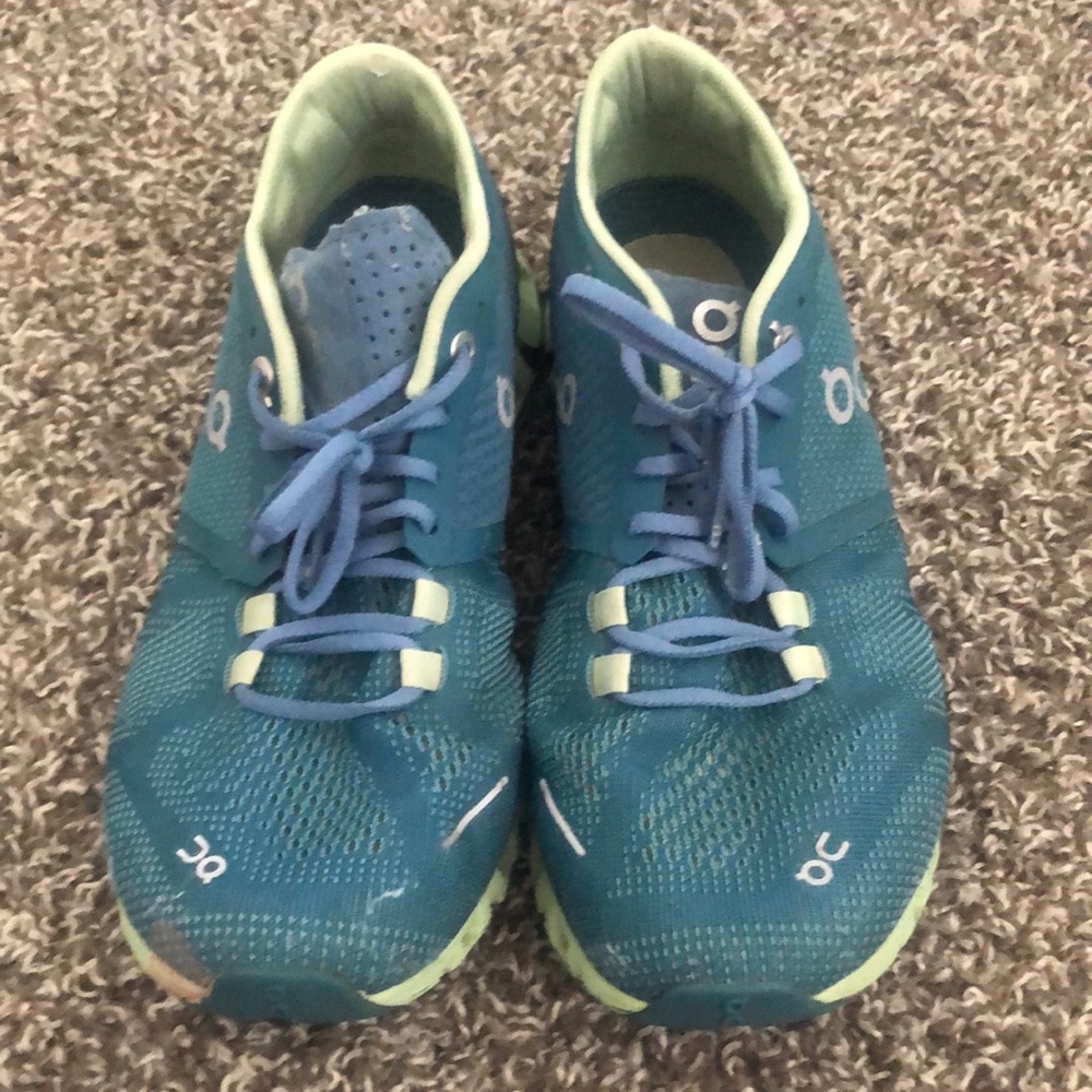 Oc tennis shoes